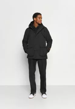 Ellesse FRAZIA JACKET - Veste D'hiver - Black -Ellesse Elegant Boutique d948e5d6bb07427e8a5ba2d7f9c78daa