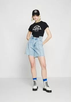 Ellesse MABARE - T-shirt Imprimé - Black/anthracite -Ellesse Elegant Boutique da2b3fcf0f55496c9d11361245940341