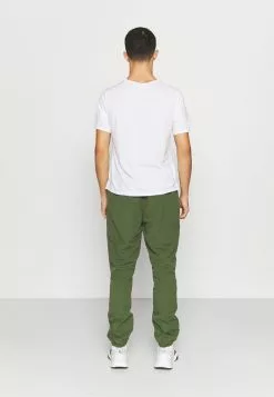 Ellesse TRELINO TRACK PANT - Pantalon De Survêtement - Green -Ellesse Elegant Boutique e0f6cf776519472596a6c2e18eb9b2be
