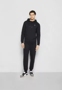 Ellesse CLOVI - Sweatshirt - Black -Ellesse Elegant Boutique e1085dfe247b4b81bf3994623c812f8a