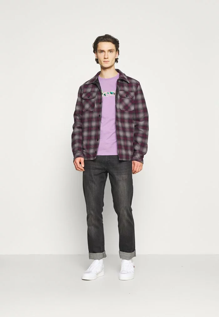 Ellesse LANBRONE - T-shirt Imprimé - Lilac 2 Ellesse LANBRONE - T-shirt Imprimé - Lilac – Image 2