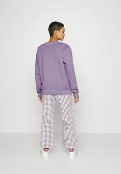 Ellesse SAPPAN - Sweatshirt - Purple -Ellesse Elegant Boutique e16f1e6fd28946a6bd211ada6426ba3c