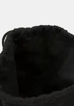 Ellesse DULLI DRAWSTRING BAG UNISEX - Sac De Sport - Black -Ellesse Elegant Boutique e1df7b7877794f30b25f5c39f4874ba8