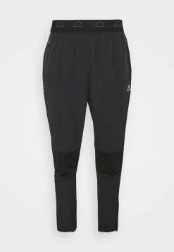 Ellesse CONDANNA TRACK PANT - Pantalon De Survêtement - Black -Ellesse Elegant Boutique e2005aa4de5d463f8de74a17e2c16b6c