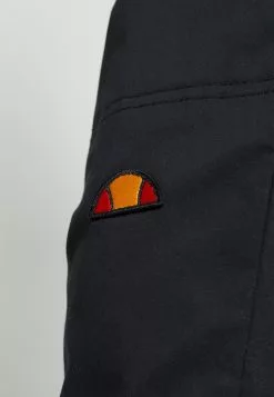 Ellesse DUCCIO PANT - Pantalon Cargo - Black -Ellesse Elegant Boutique e42b9e9a50984399b22a18ac9fb484b2