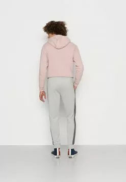 Ellesse USATO TRACK PANT - Pantalon De Survêtement - Light Grey -Ellesse Elegant Boutique e5f2cb552c94441e9218fc22bd0e6a43