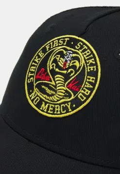 Ellesse LONZA TRUCKER UNISEX - Casquette - Black -Ellesse Elegant Boutique ee74fd09b74640e59efa4cd6dce5551a