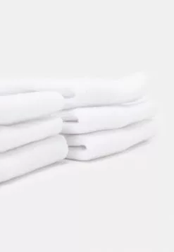 Ellesse VOLLI ANKLE SOCK 6 PACK UNISEX - Chaussettes - White -Ellesse Elegant Boutique f89a81f86fa2457aa8a9843081f89bae