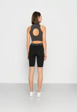 Ellesse OLEALD - Short - Black -Ellesse Elegant Boutique fb8dfa92b63142a08cdfe493430c63d4