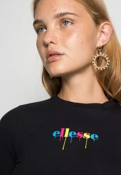 Ellesse WITTER CROP - T-shirt à Manches Longues - Black -Ellesse Elegant Boutique fb9165afb2c544429a97f599ad8c7906